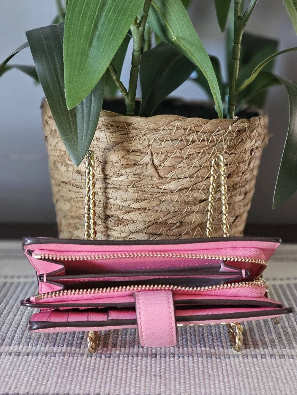 kate spade bright pink
